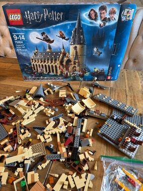 LEGO Harry Potter: Hogwarts Whomping Willow + Hogwarts Great Hall (75954, 75953)